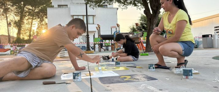 🎨 El circuit del parc infantil recupera el seu color!